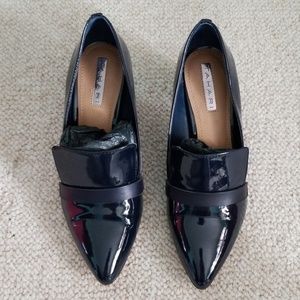 Tahari shoes